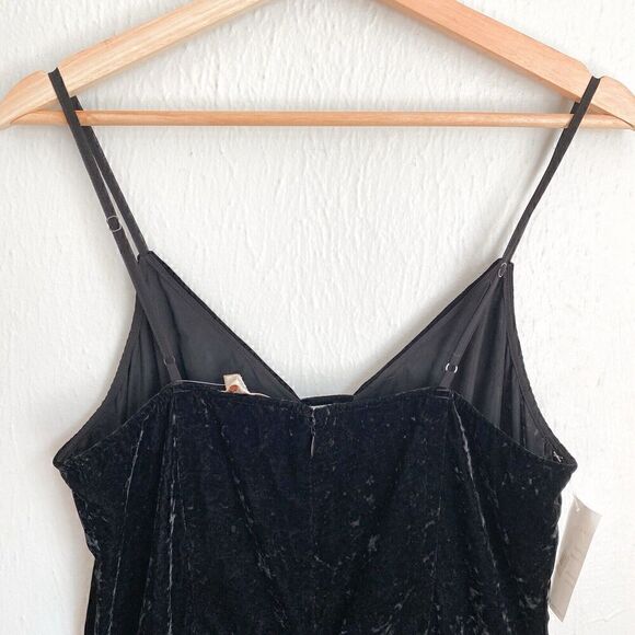 NWT ELLA MOSS WOMEN'S VELVET PLUNGING CAMI JUMPSUIT ROMPER BLACK LARGE WIDE LEG - Picture 7 of 12